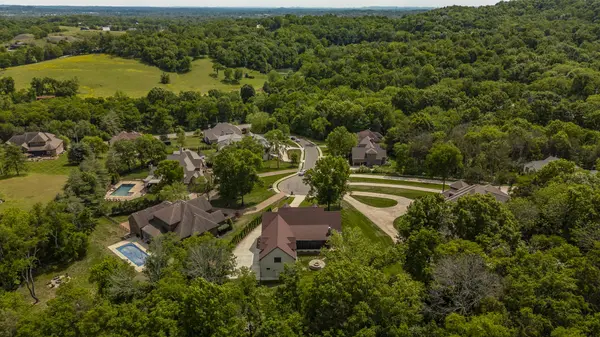 1020 Morchella Private Way, Hendersonville, TN 37075