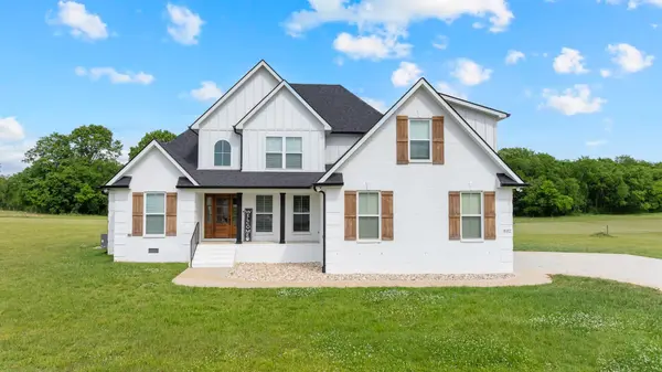 832 Longview Rd, Shelbyville, TN 37160