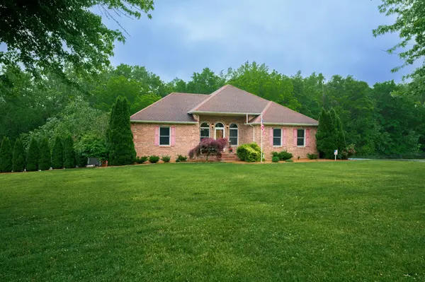 778 Fox Run Ln, Lafayette, TN 37083