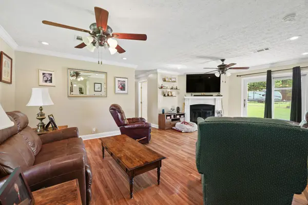 1637 Upper Standing Rock Rd, Dover, TN 37058