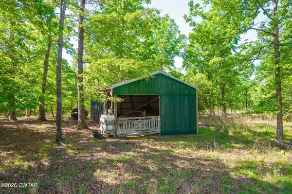 9402 Brooksie Thompson Rd, Bath Springs, TN 38311