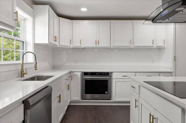 325 10th Street #W, Jasper, TN 37347
