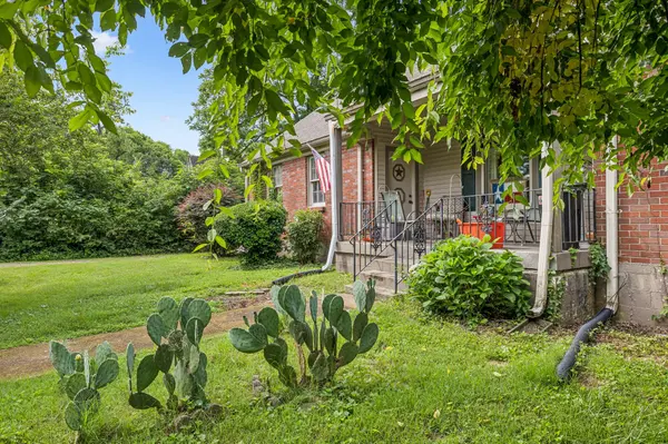 1112 Neelys Bend Rd, Madison, TN 37115