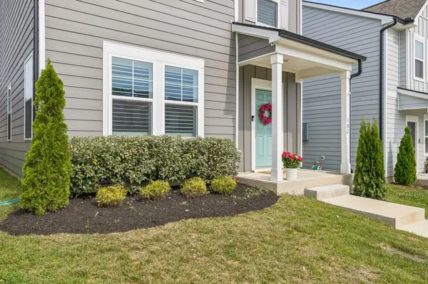 182 Oasis Dr, La Vergne, TN 37086