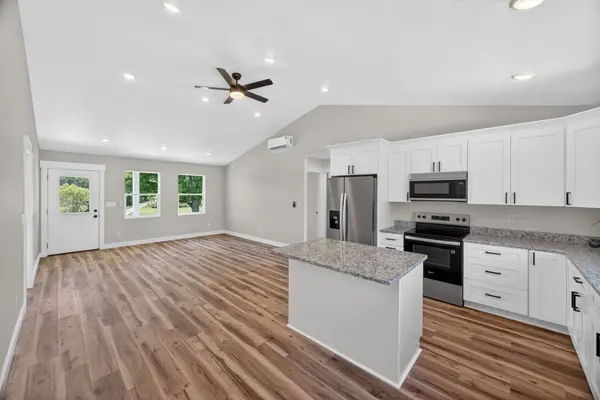 116 Bill Storie Road, Byrdstown, TN 38549
