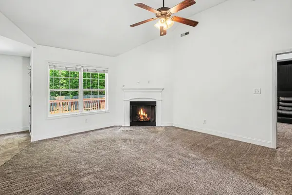 598 Cameo Ct, Clarksville, TN 37042