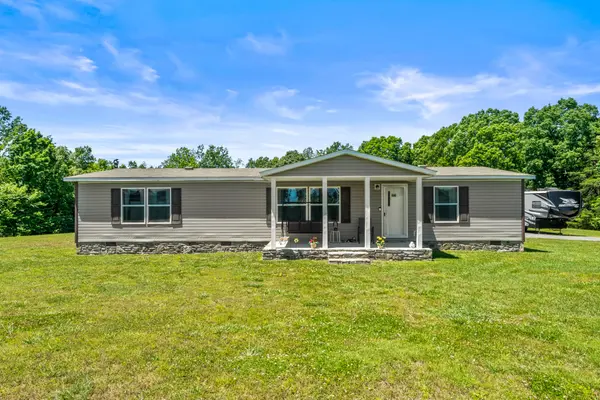 5555 King Robert Ln, Westmoreland, TN 37186