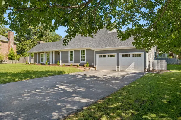 1418 Courtland Dr, Columbia, TN 38401