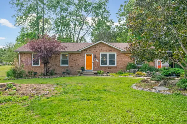 345 Lake Court Dr, Clarksville, TN 37043