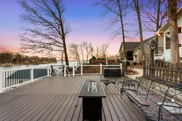 12255 Davis Rd, Athens, AL 35611