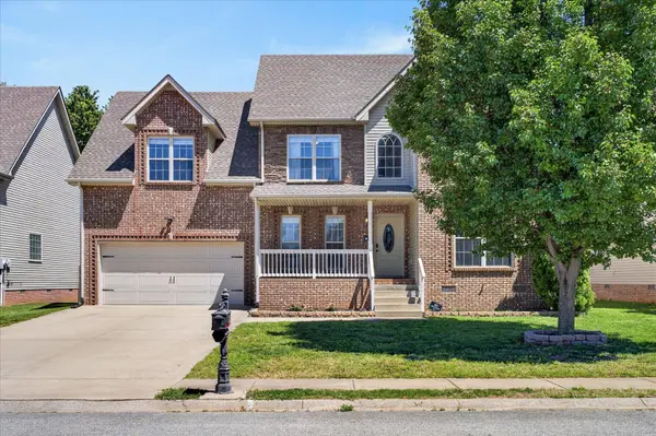 721 Cavalier Dr, Clarksville, TN 37040