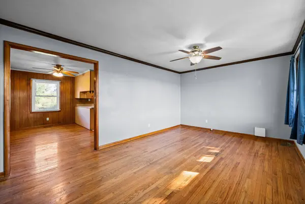 360 N Main St, Erin, TN 37061