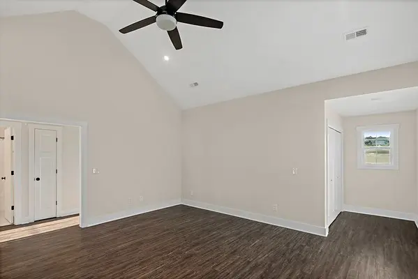 122 Nichols Dr, Woodbury, TN 37190