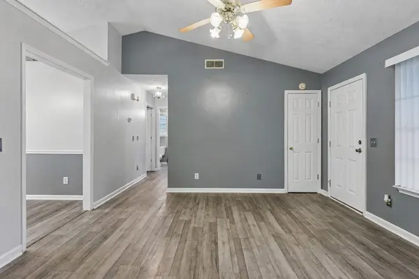332 Kelsey Ct, La Vergne, TN 37086