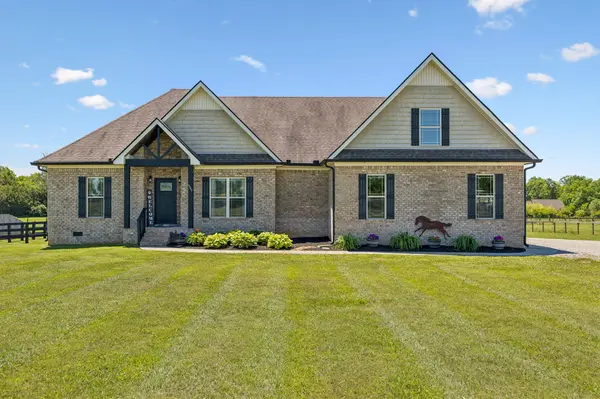1357 Neil Rd, Chapel Hill, TN 37034