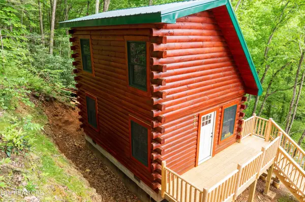 983 Stans Rd, Gatlinburg, TN 37738