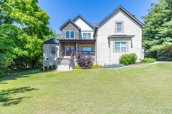 652 Vaughan Rd, Clarksville, TN 37043