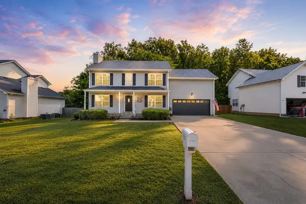 3795 McAllister Dr, Clarksville, TN 37042