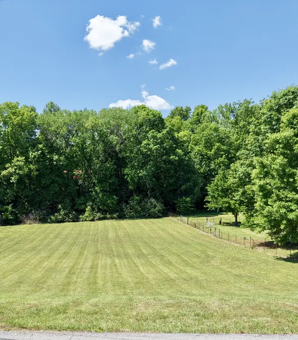 0 Briarwood Dr, Charlotte, TN 37036