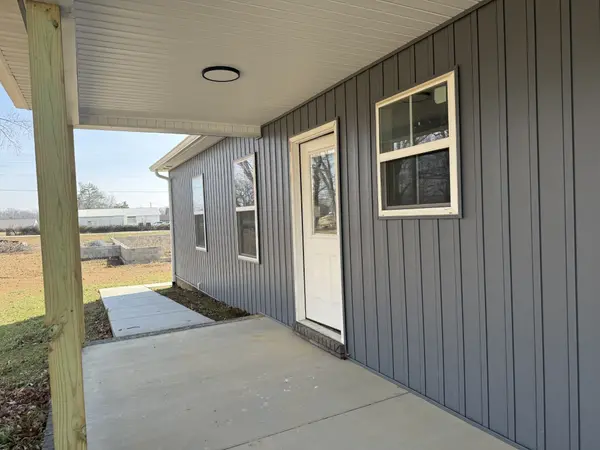 306 Cassie Dr, Lafayette, TN 37083