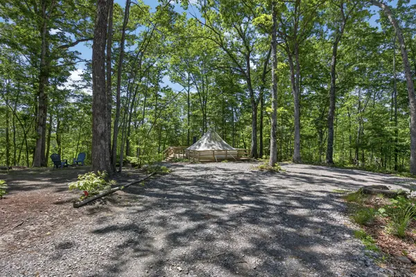 55236 Maynard Ridge Ln, Crawford, TN 38554