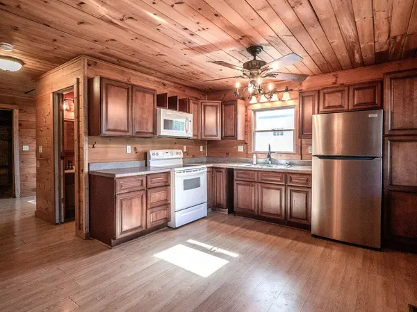 909 W Morris Street, Sweetwater, TN 37874