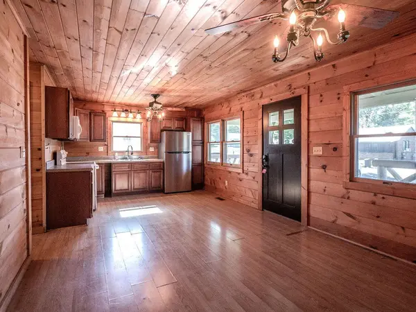 909 W Morris Street, Sweetwater, TN 37874