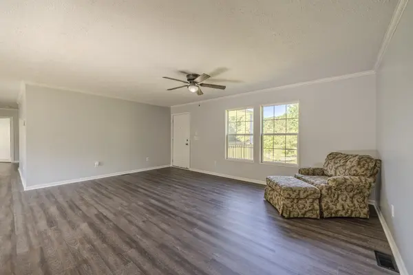 1125 Clifft Rd, Bolivar, TN 38008