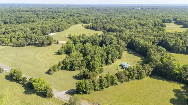 1125 Clifft Rd, Bolivar, TN 38008