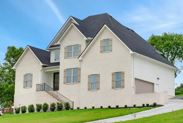 295 Bridle Path Lane, Hartsville, TN 37074