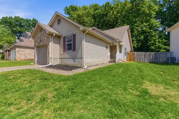 5910 Colchester Dr, Hermitage, TN 37076