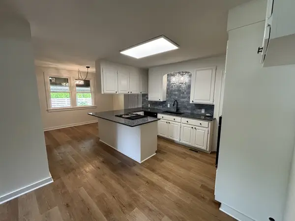 521 1st St, Lawrenceburg, TN 38464