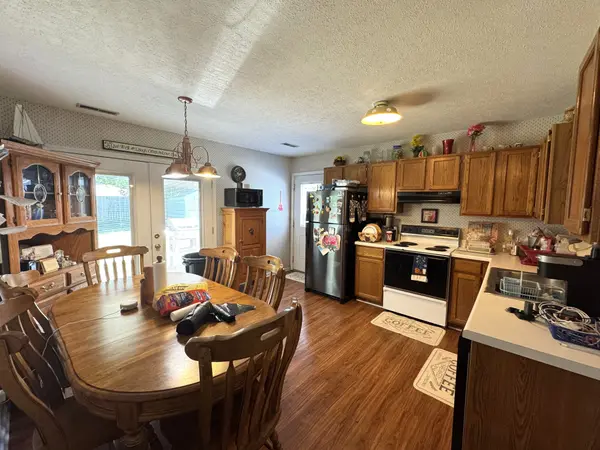 634 Foxfield Rd, Hopkinsville, KY 42240