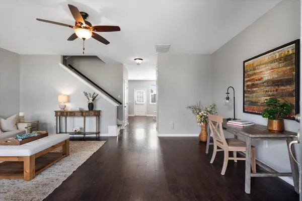 2307 Farrington Pl, Antioch, TN 37013