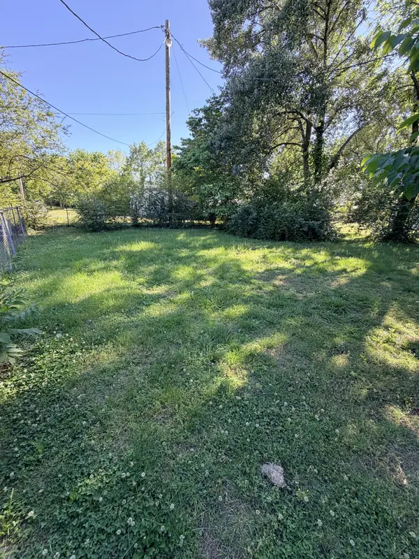 103 Willow St, Ashland City, TN 37015