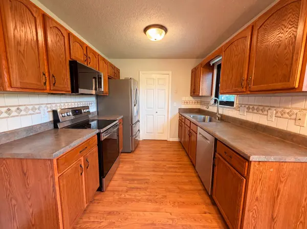 1688 Cedar Springs Cir, Clarksville, TN 37042