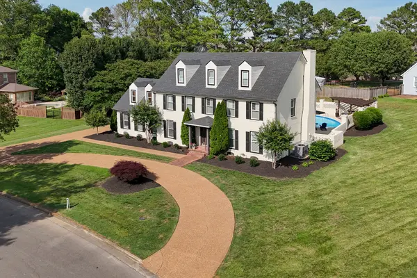 2520 Shannon Dr, Murfreesboro, TN 37129