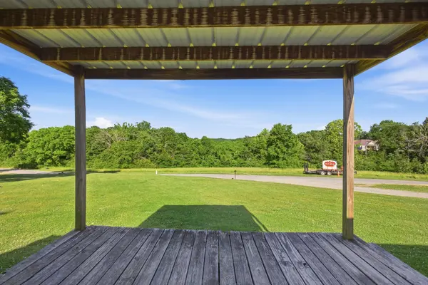 8526 Crawley Hill Rd, Mount Pleasant, TN 38474