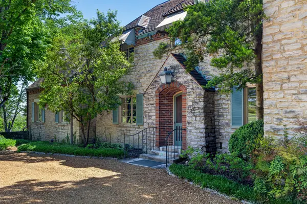 929 Tyne Blvd, Nashville, TN 37220