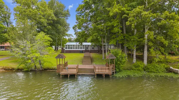 46 Lakeshore Dr, Beechgrove, TN 37018