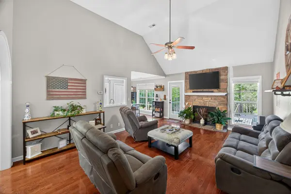 4377 Taylor Hall Ln, Adams, TN 37010