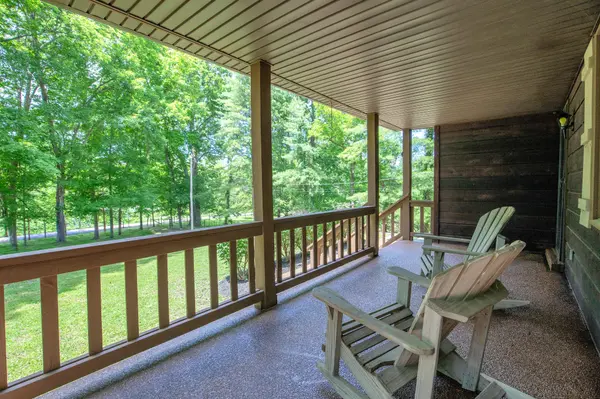 5050 Walkup Rd, Pegram, TN 37143