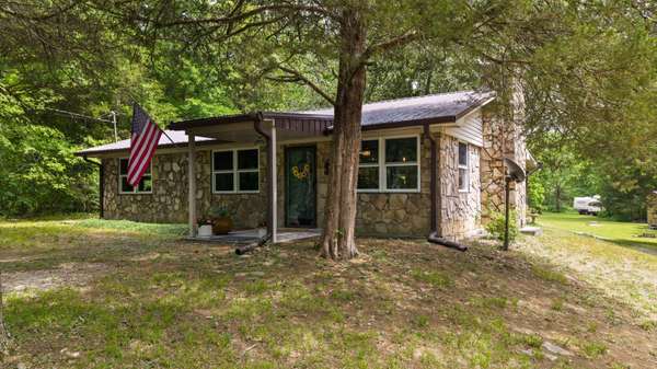 200 Warren Lane, Decatur, TN 37322
