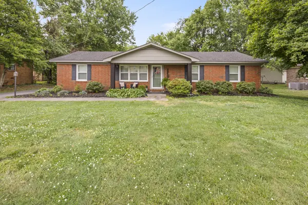 112 Bel Aire Dr, Winchester, TN 37398