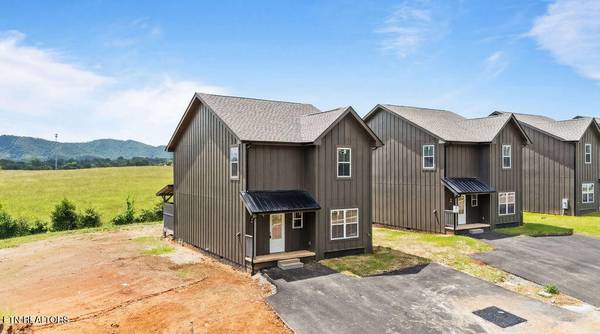 972 LACY CT, Sevierville, TN 37862