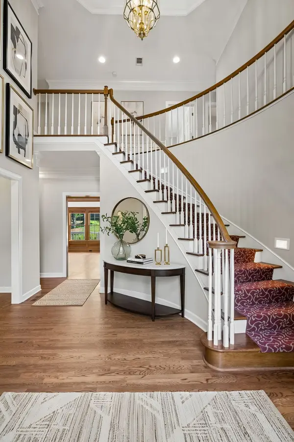9111 Brentmeade Blvd, Brentwood, TN 37027