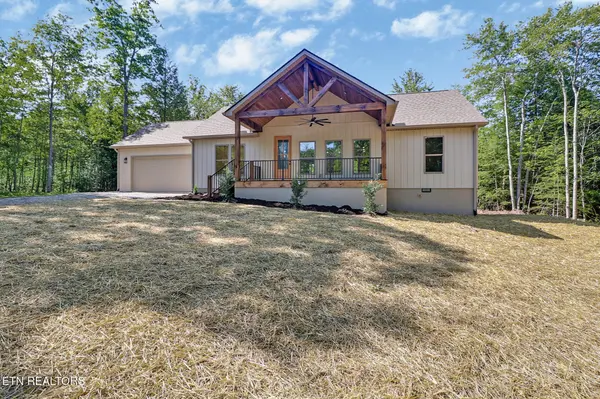 210 Creekview Court, Jamestown, TN 38556