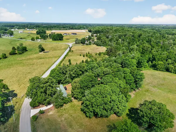 1883 Browntown Rd, Sparta, TN 38583