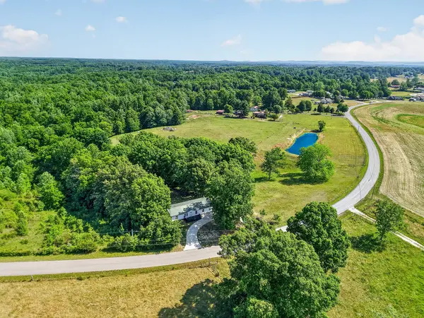 1883 Browntown Rd, Sparta, TN 38583