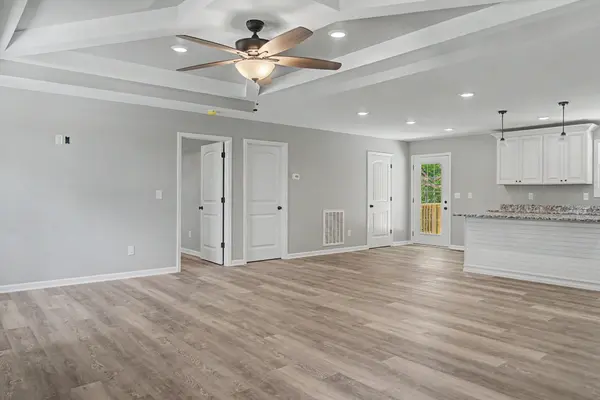 6480 Carter Rd, Westmoreland, TN 37186